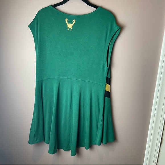 Torrid Marvel Comics Loki Hi-Lo Peplum Top 2X - Picture 6 of 11